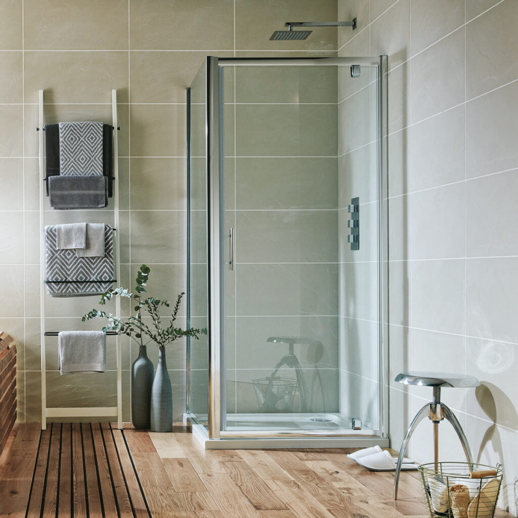 800 Pivot Door